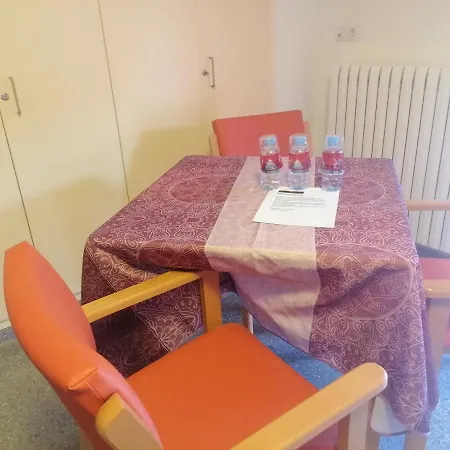 La De Hotel *